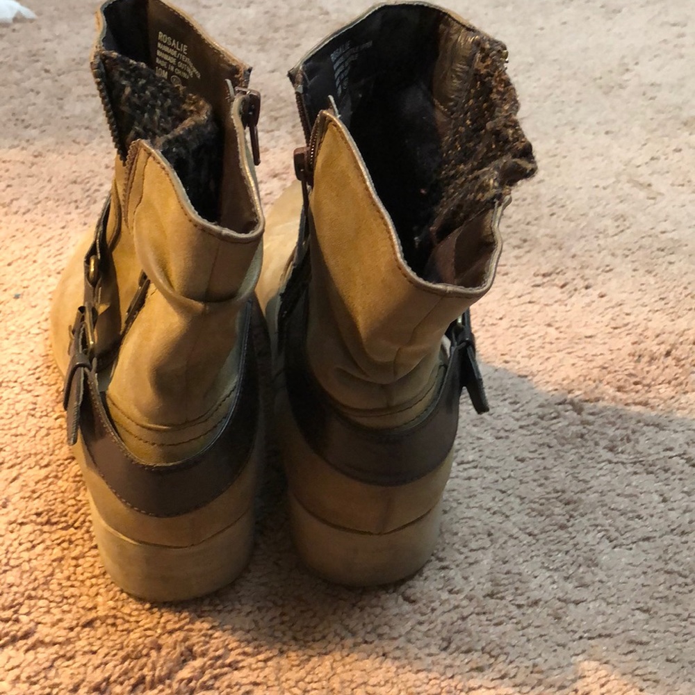 Boots - Picture 2 of 3